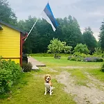 Elly Kodumajutus Kihnus
