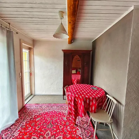 Elly Kodumajutus Kihnus Apartamento Linaküla